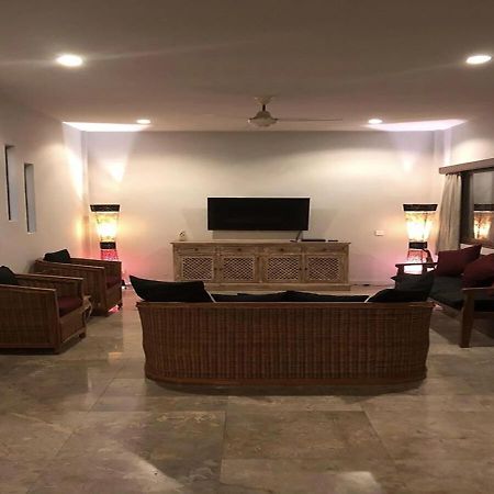 Shishi Bali Villa Seminyak Exterior foto