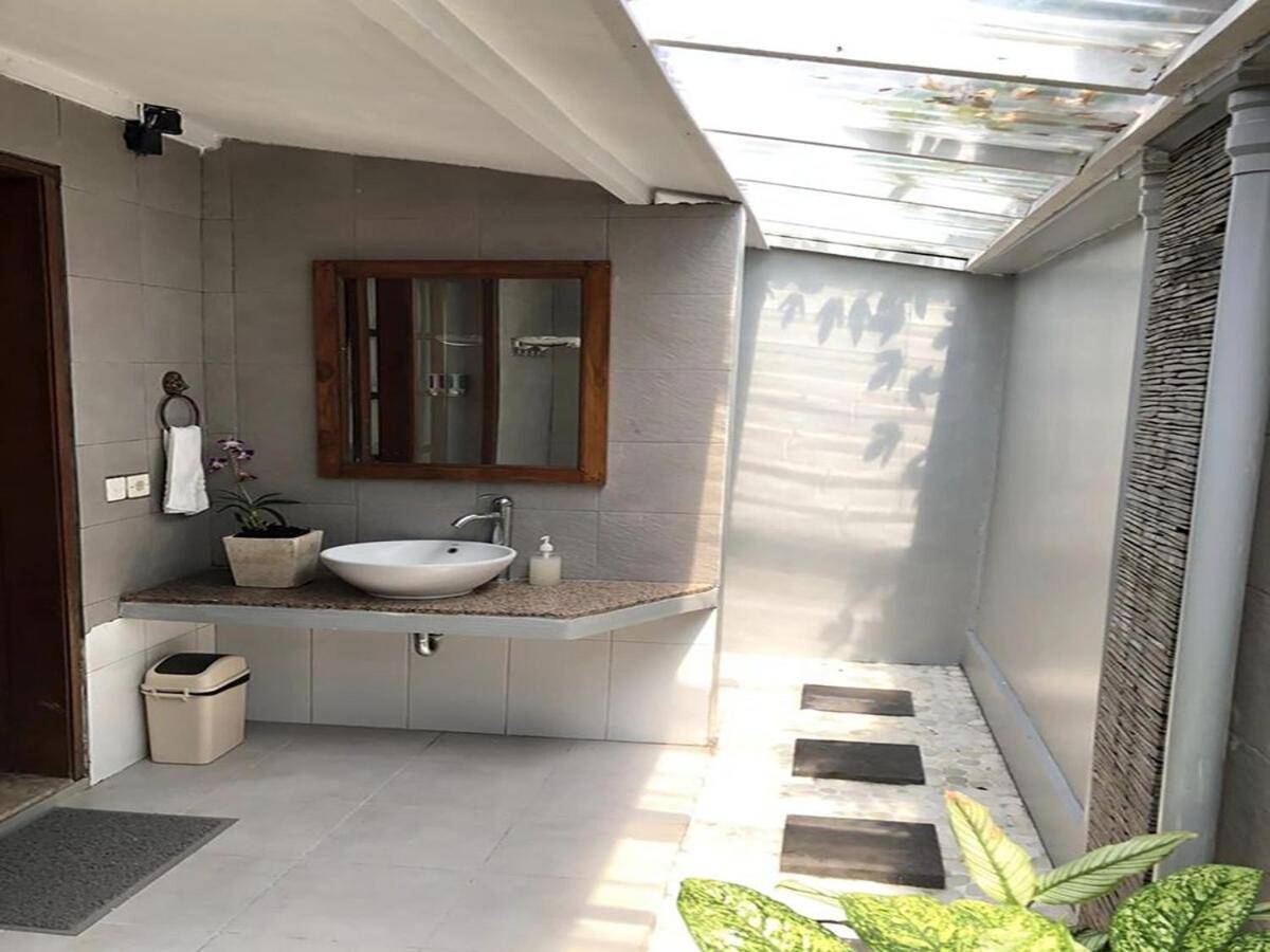 Shishi Bali Villa Seminyak Exterior foto